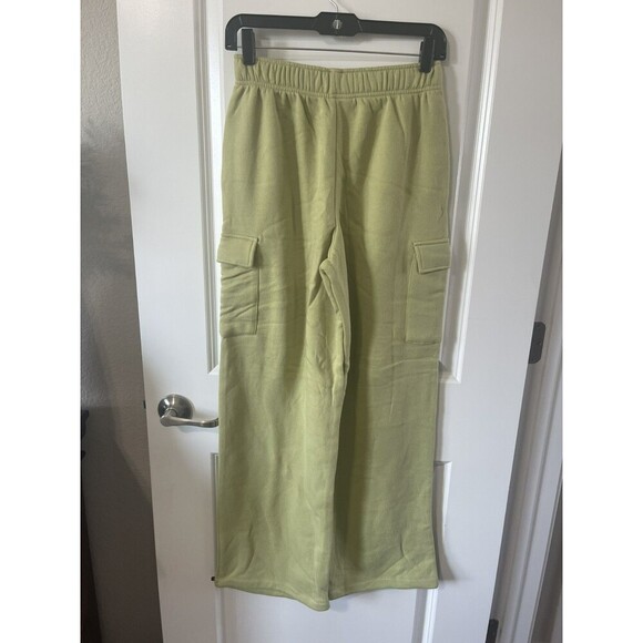 No Boundaries Womens Soft Fleece Cargo Jogger Sweatpants Barely Lime XS 0-2 - Picture 3 of 7